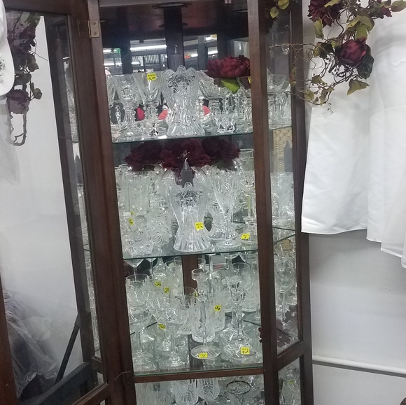 Home decor and more - Picture 9 of 16